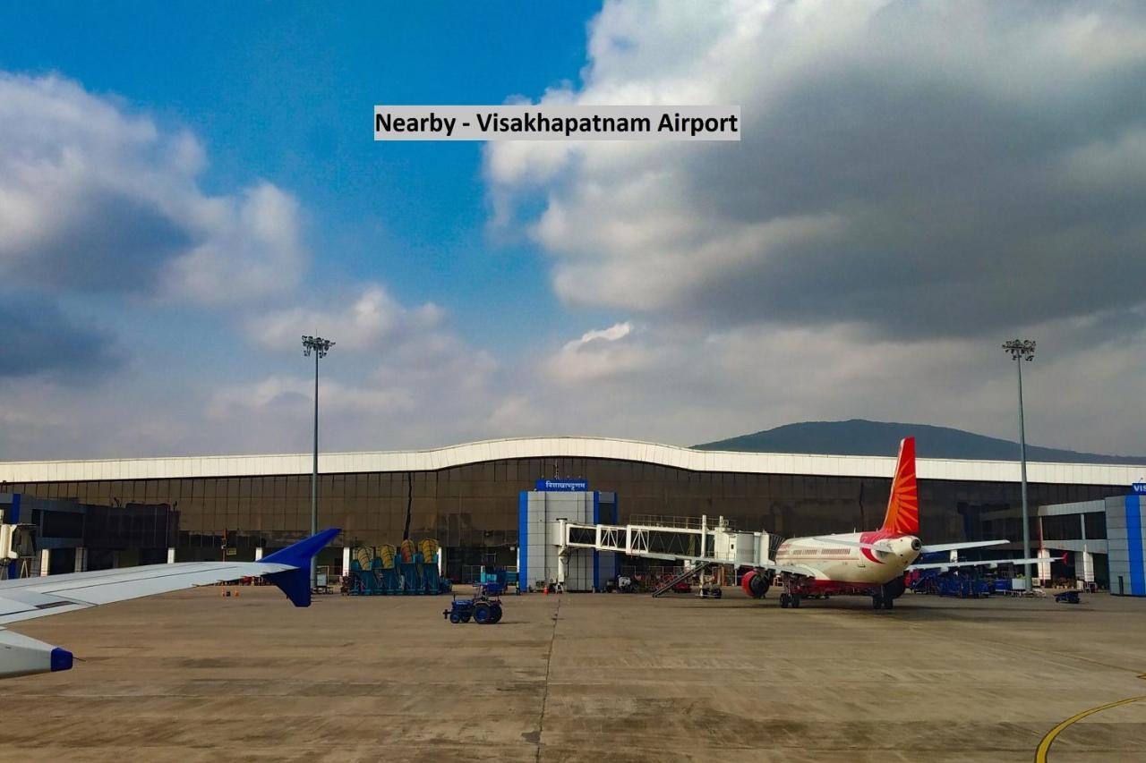 Oyo Lalitha Delight Hotel Visakhapatnam Exterior photo